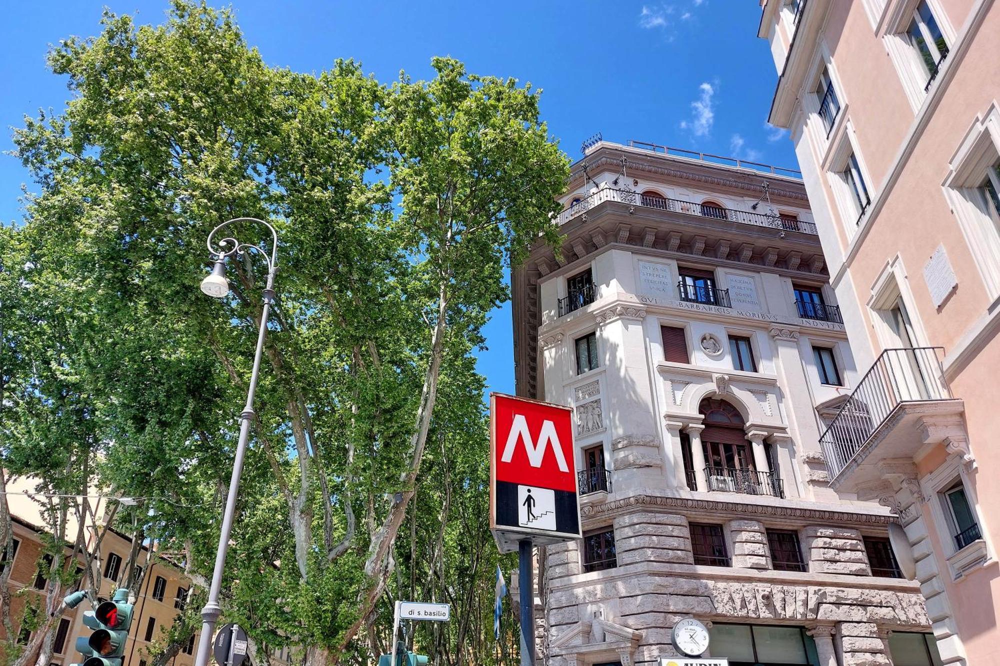 רומא Trevi Feddy'S Apartment מראה חיצוני תמונה